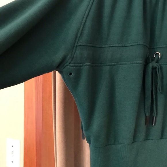 Aritzia Community zip-up bamboo and organic cotton - Picture 4 of 6